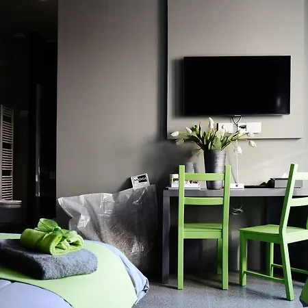Bed & Breakfast Miloft Guest Rooms And Terrace Milan