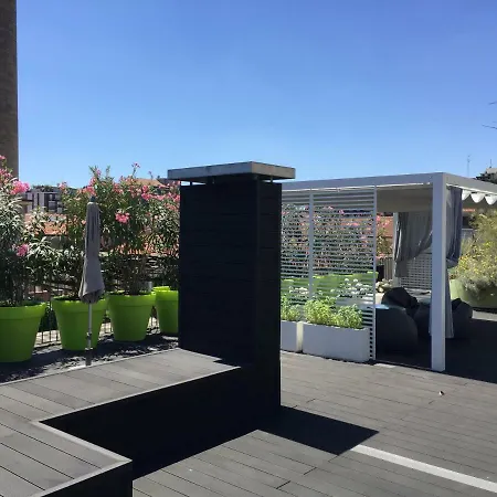 Miloft Guest Rooms And Terrace